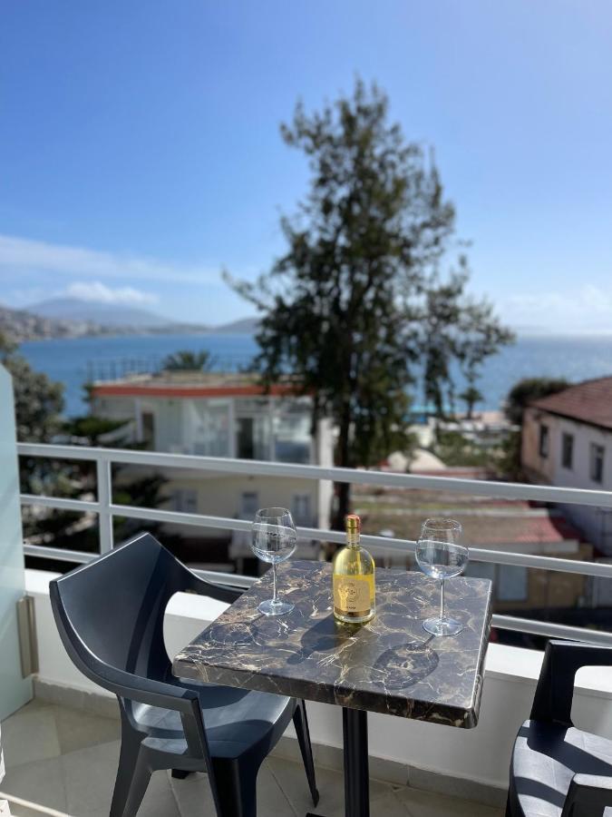 Diamond Hotel Sarandë エクステリア 写真