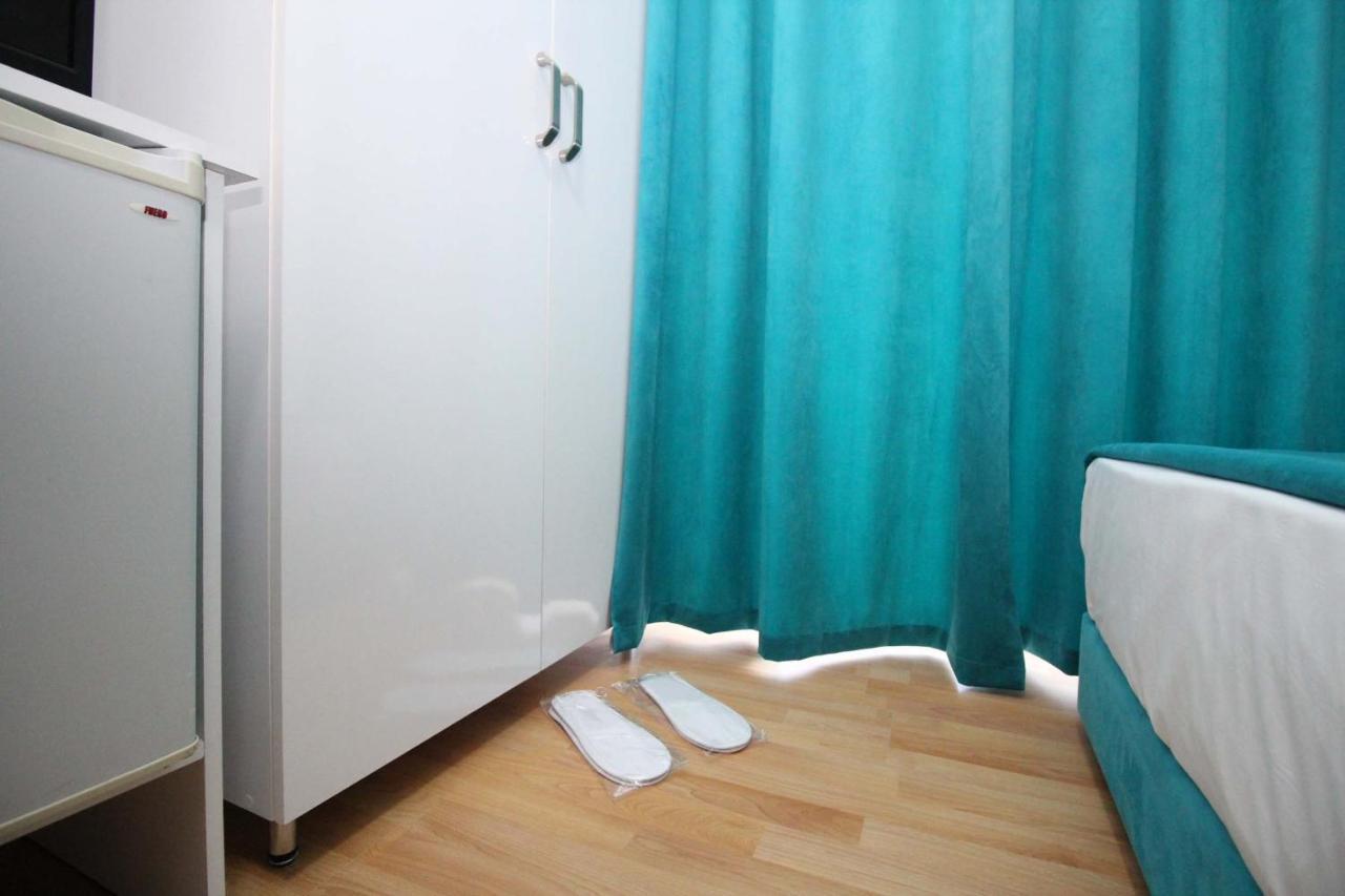 Diamond Hotel Sarandë エクステリア 写真